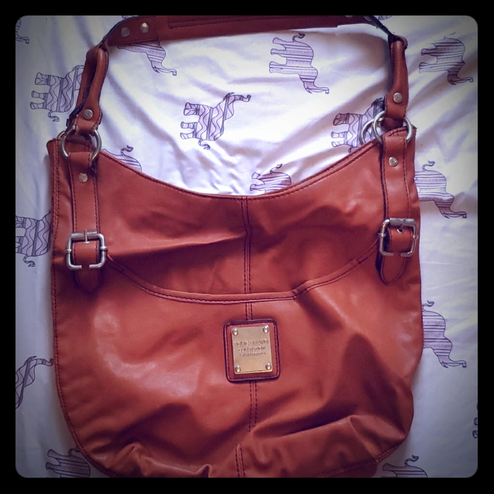 Relic brand burnt orange color satchel purse